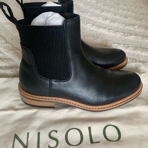 Brand new Nisolo Chelsea boots. Leather. In original packaging.